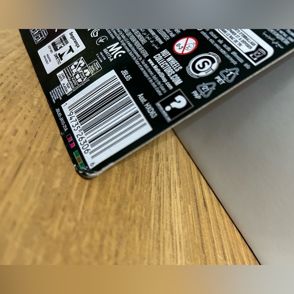 Hot Wheels Back to the Future Die-Cast Car - Picture 3 of 6